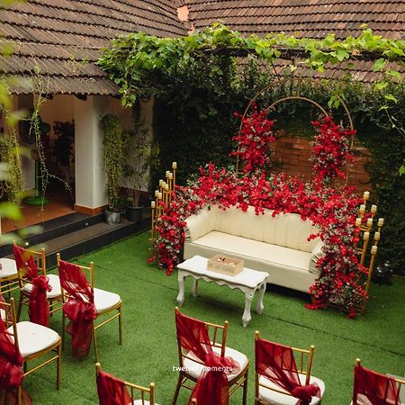 Kayyalas Courtyard Thrissur Exterior photo